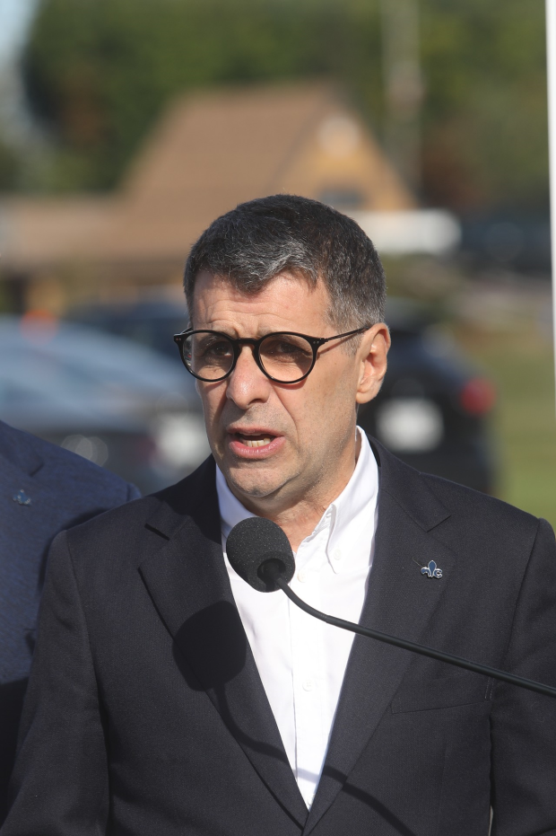 Duhaime invite les citoyens à contacter leur député