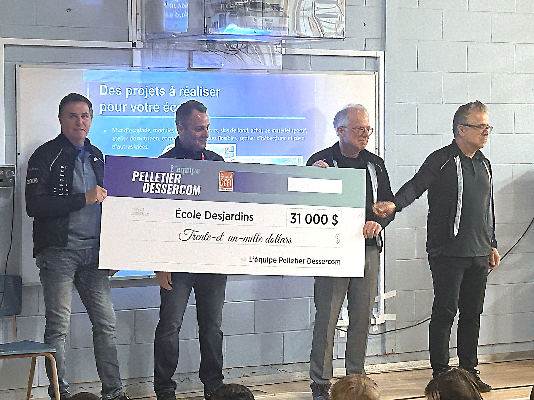 Don de 31 000 $ à l’École Desjardins