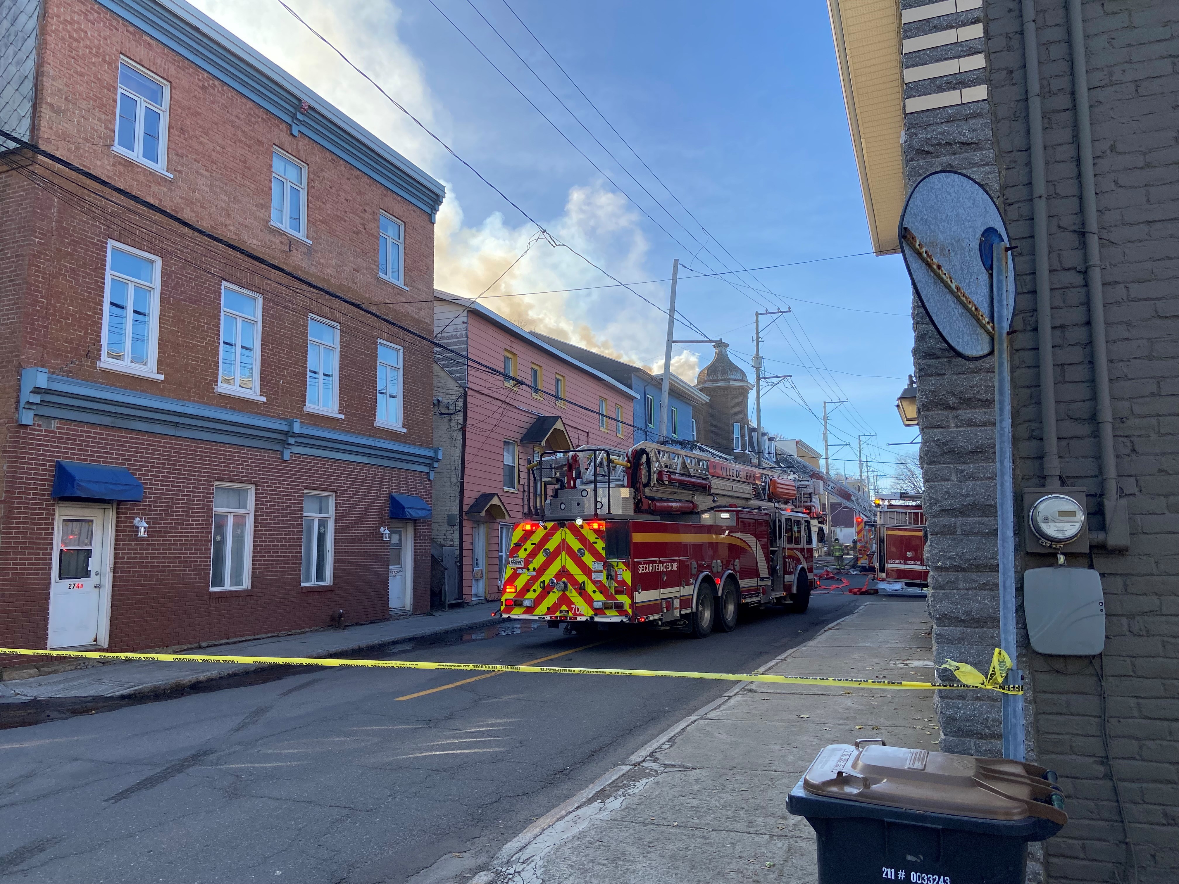 Incendie au cœur du Vieux-Lauzon