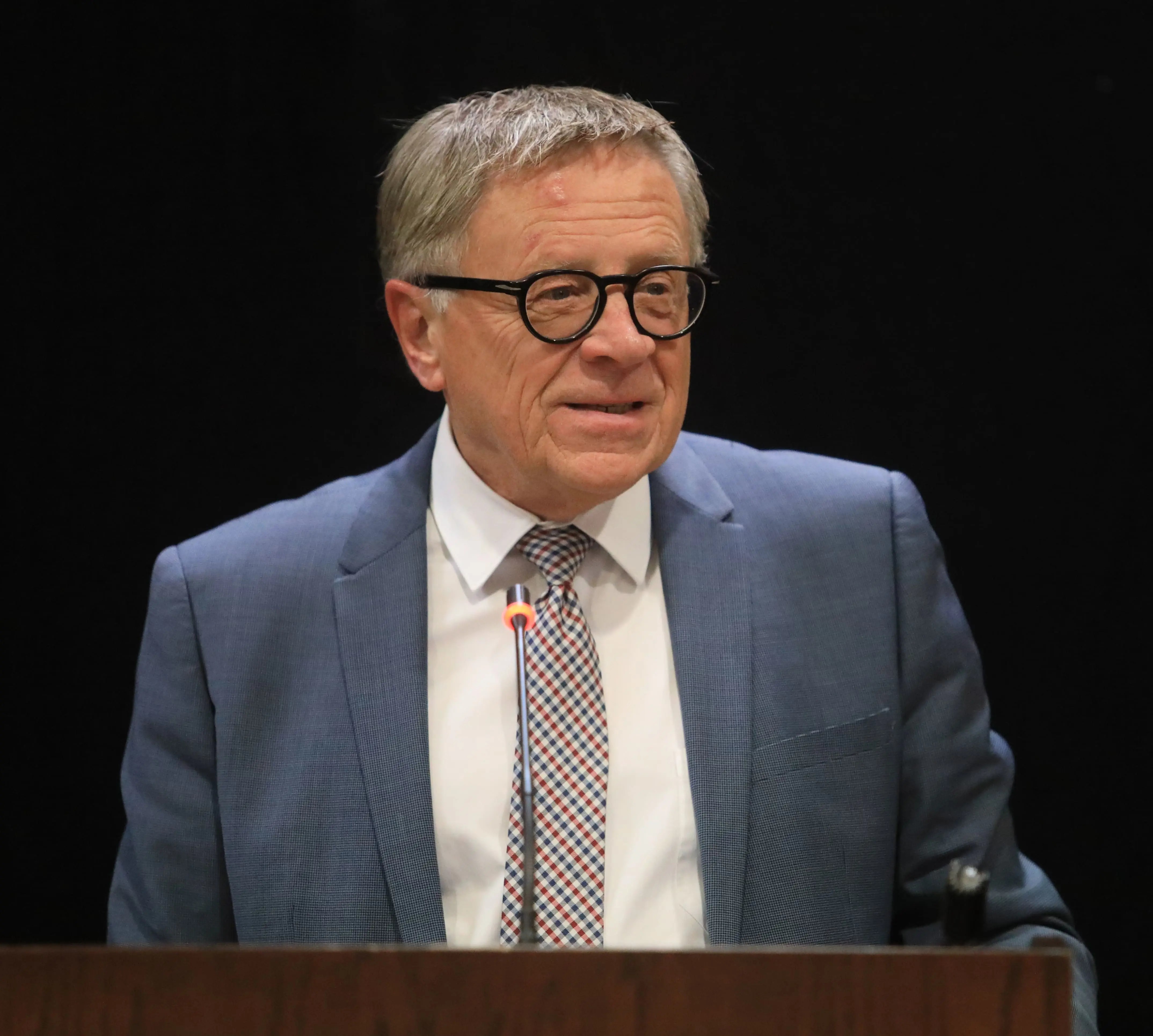 Gilles Lehouillier présente sa version du SRB à Lévis