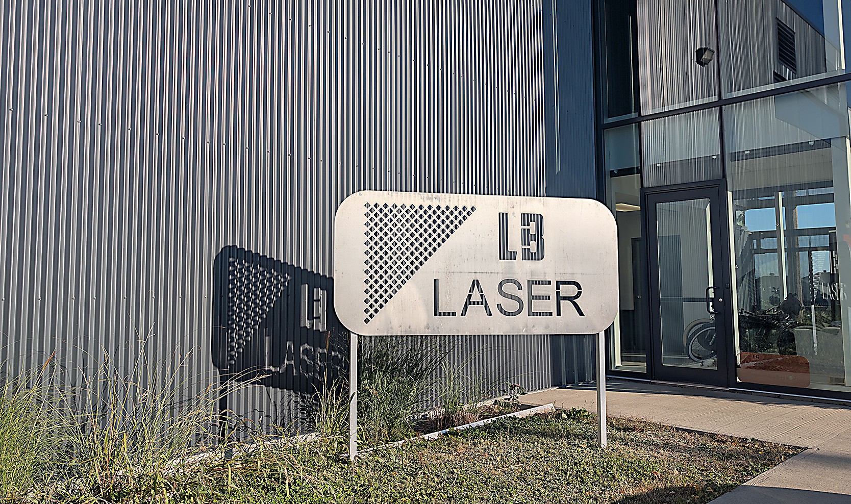 LB Laser fête ses 10 ans et agrandit son usine