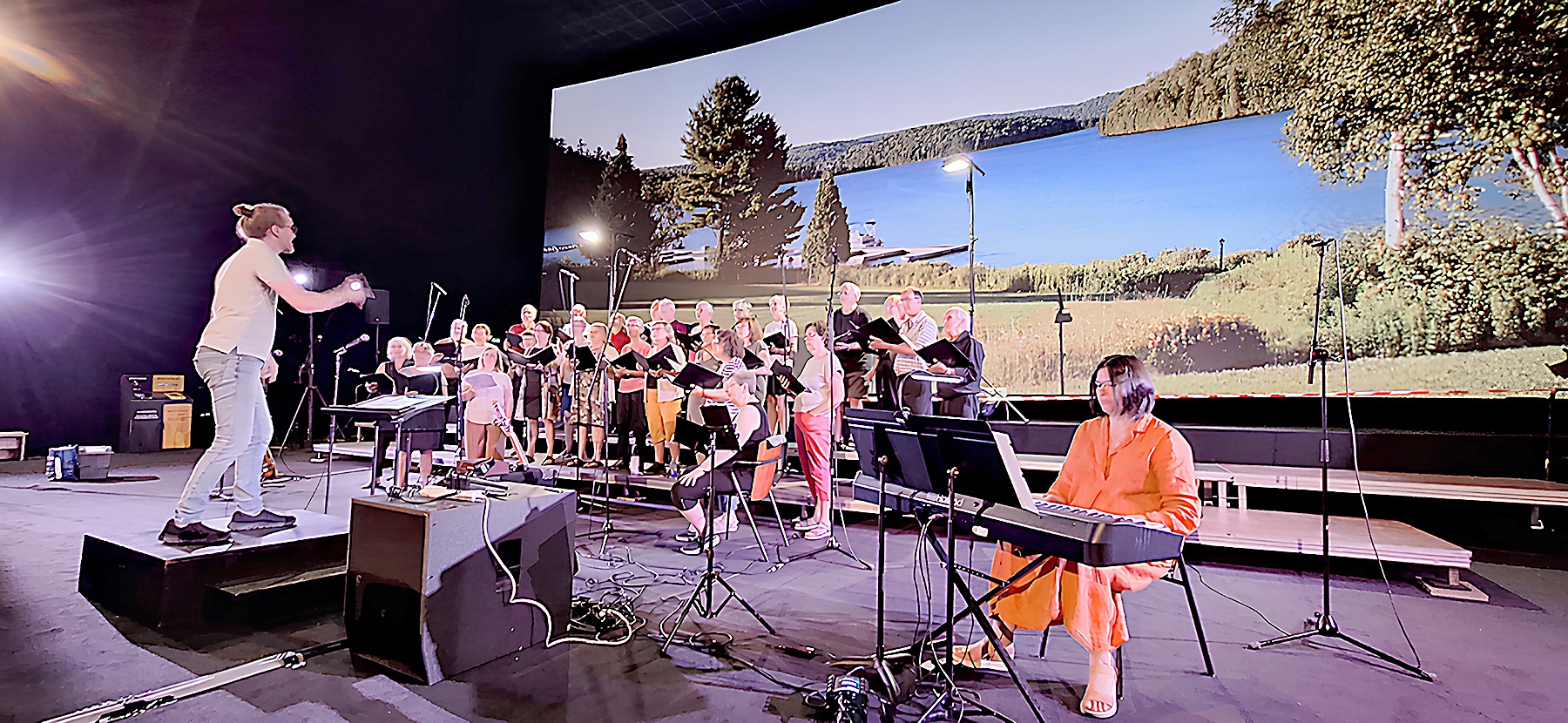 Le Chœur polyphonique de Lévis en Normandie : dix jours entre musique et mémoire