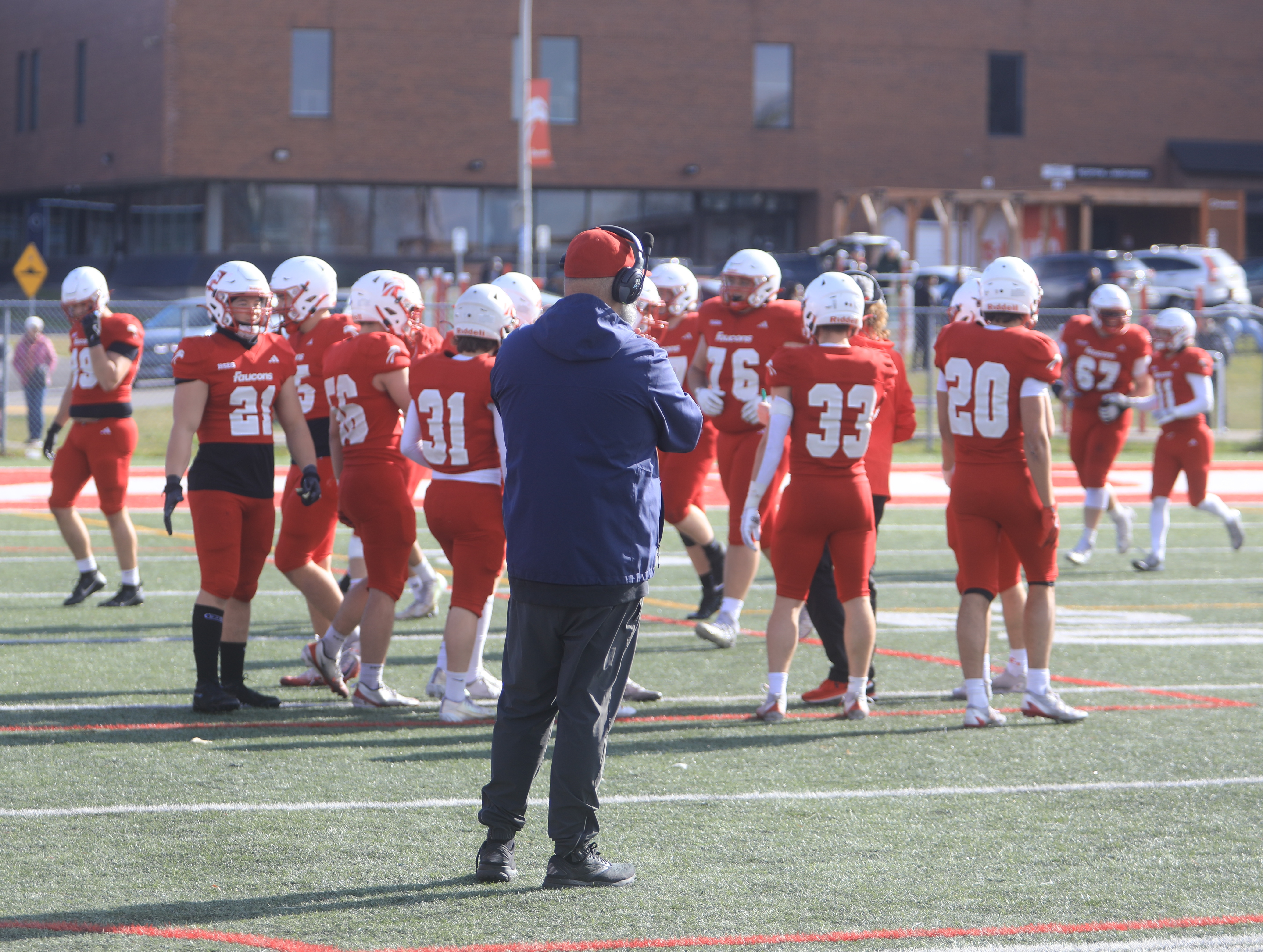 Les Faucons éliminés en demi-finale 