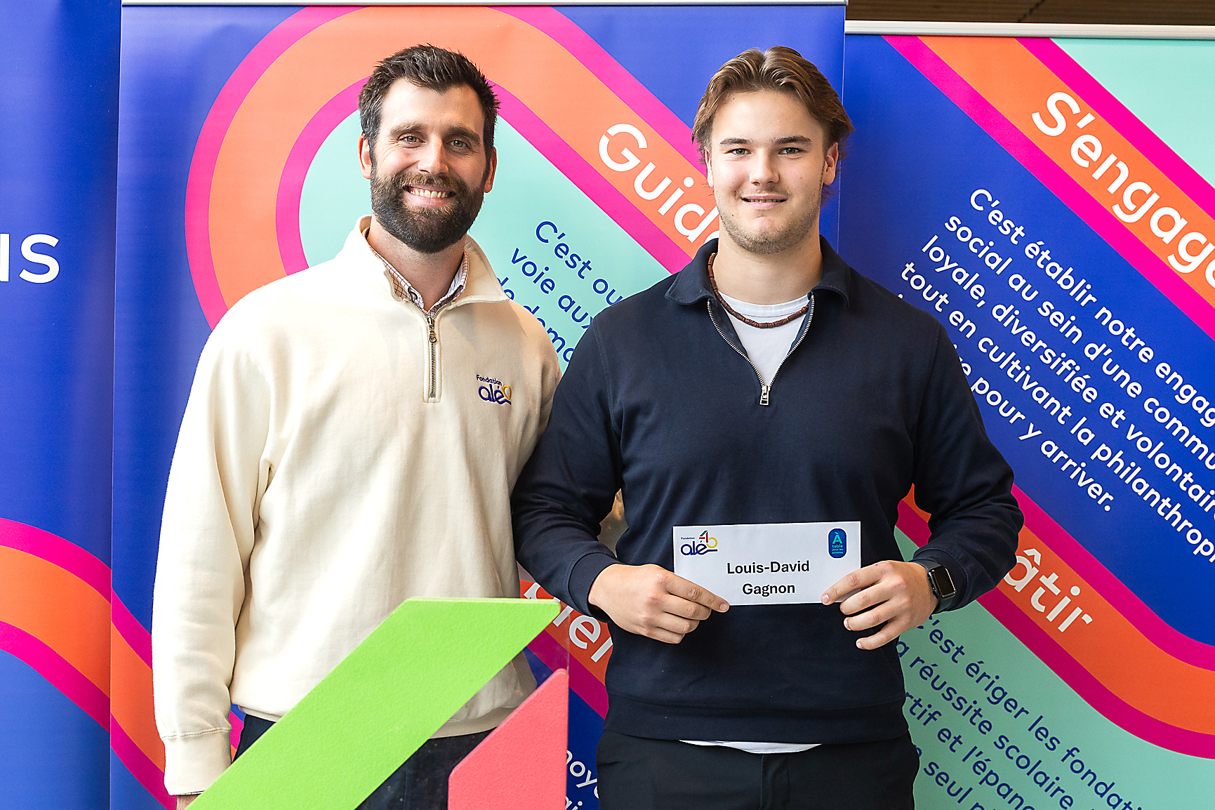 Trois étudiants-athlètes de Lévis récompensés 