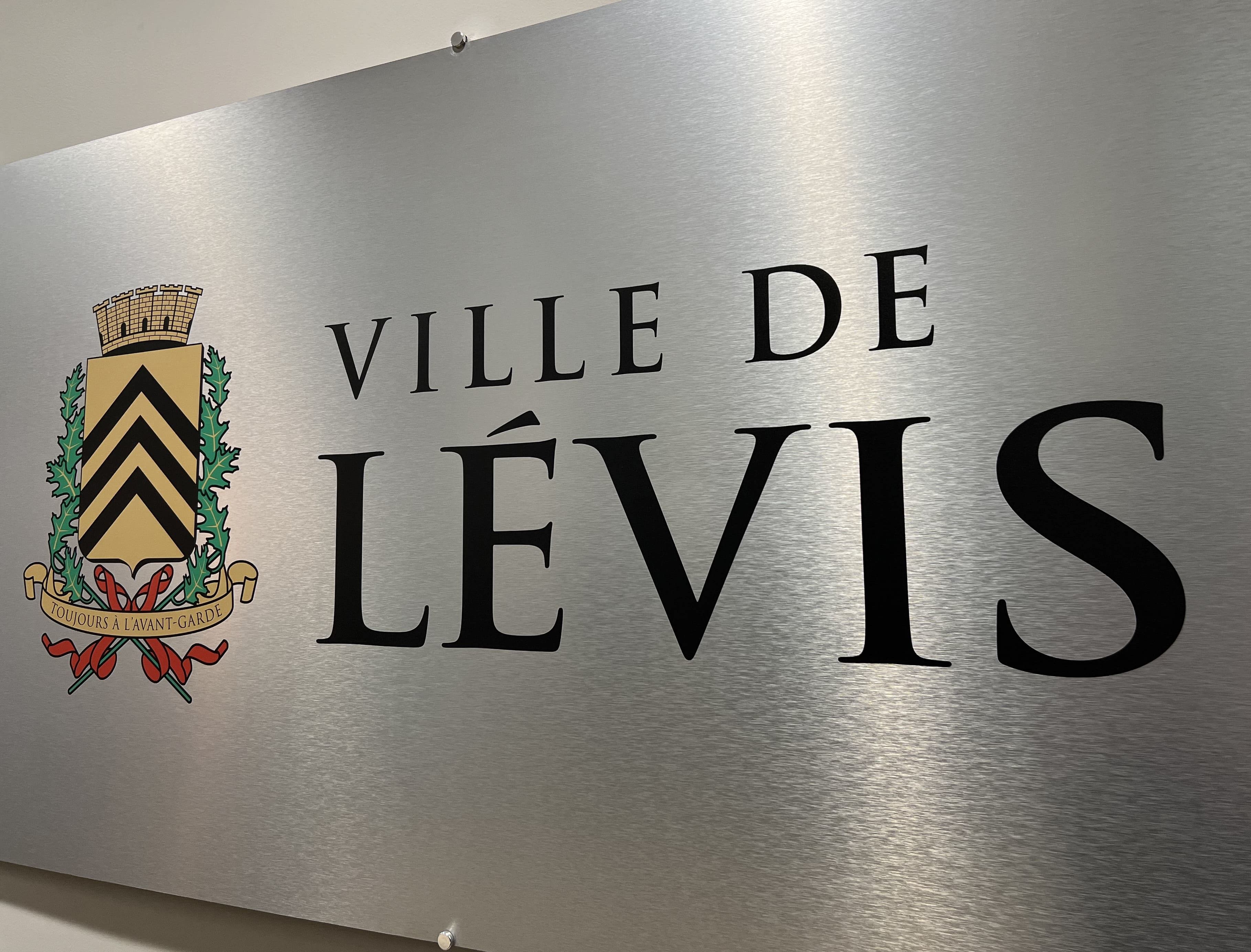 Les professionnels de la Ville se donnent un mandat de moyens de pression