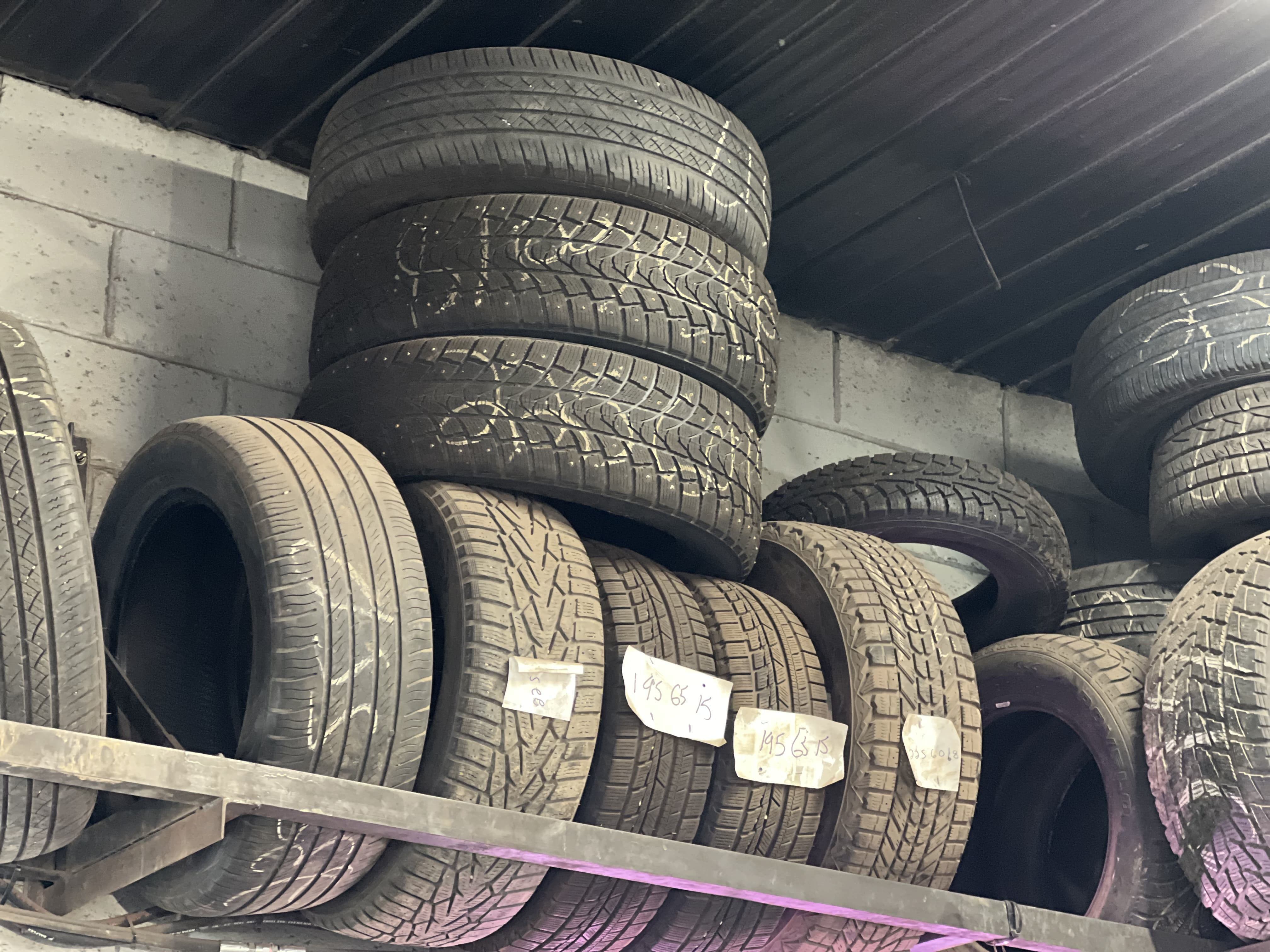 Une voiture sur deux est chaussée de pneus usés