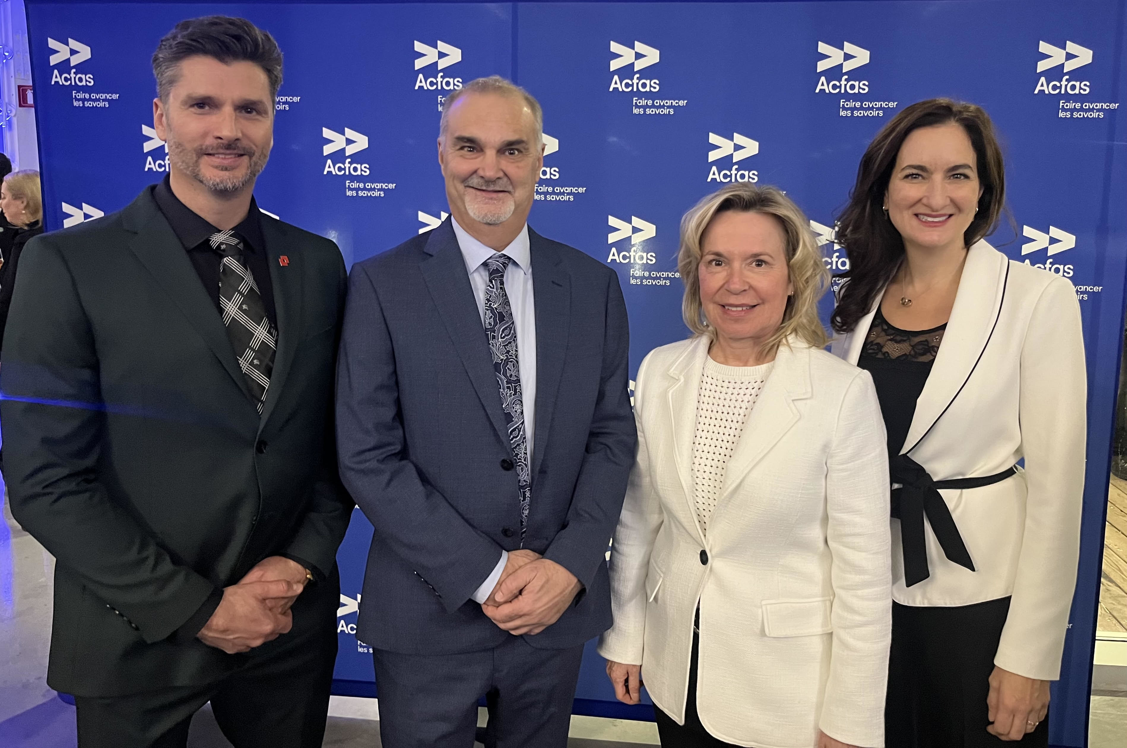 Un professeur du Cégep de Lévis reçoit le prix Denise-Barbeau