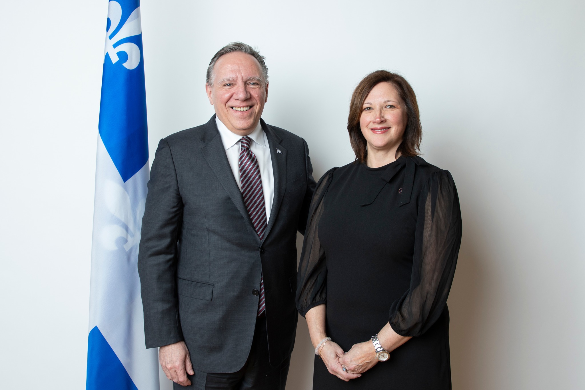 Isabelle Lecours salue François Legault