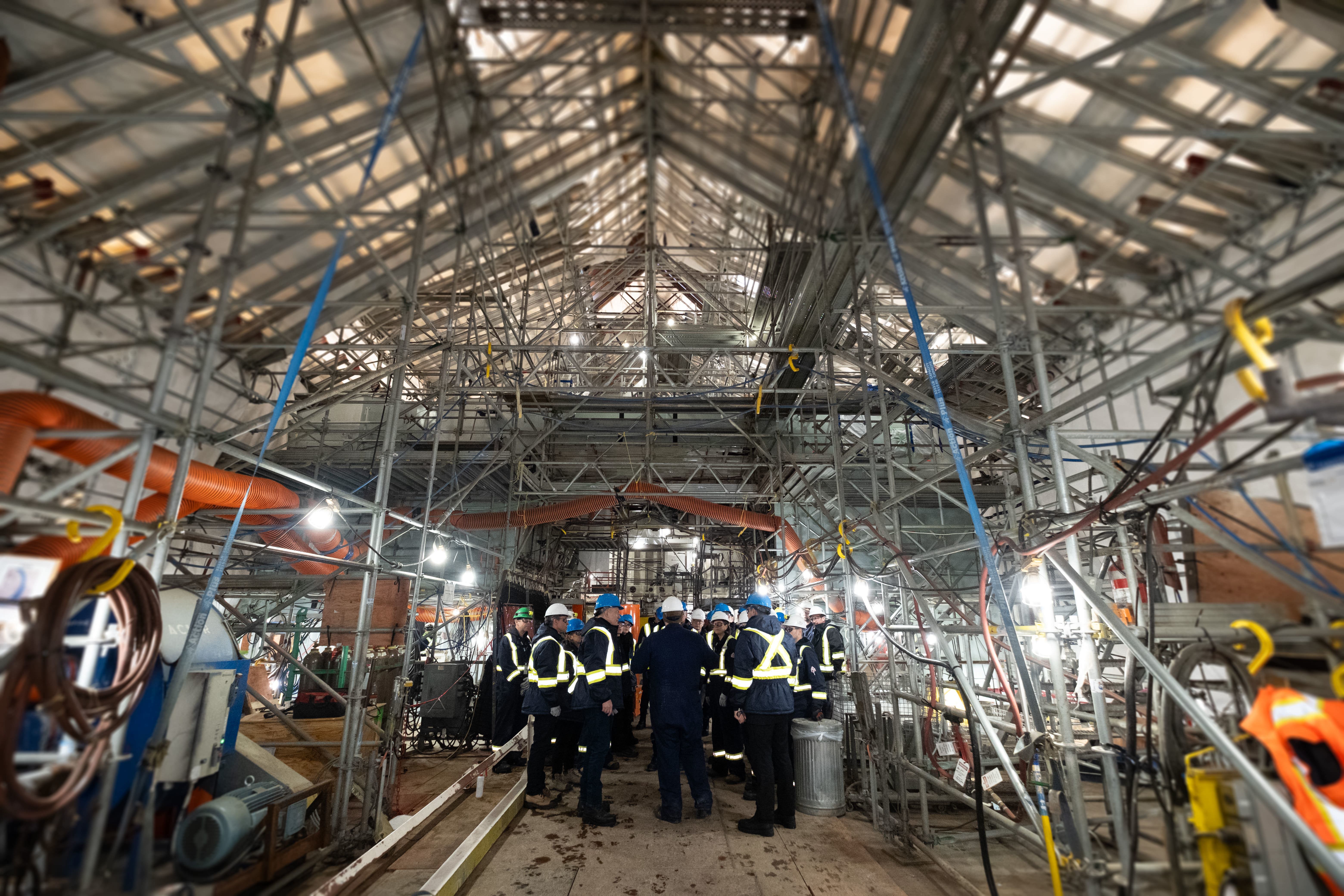 Des ministres fédéraux en visite au chantier Davie