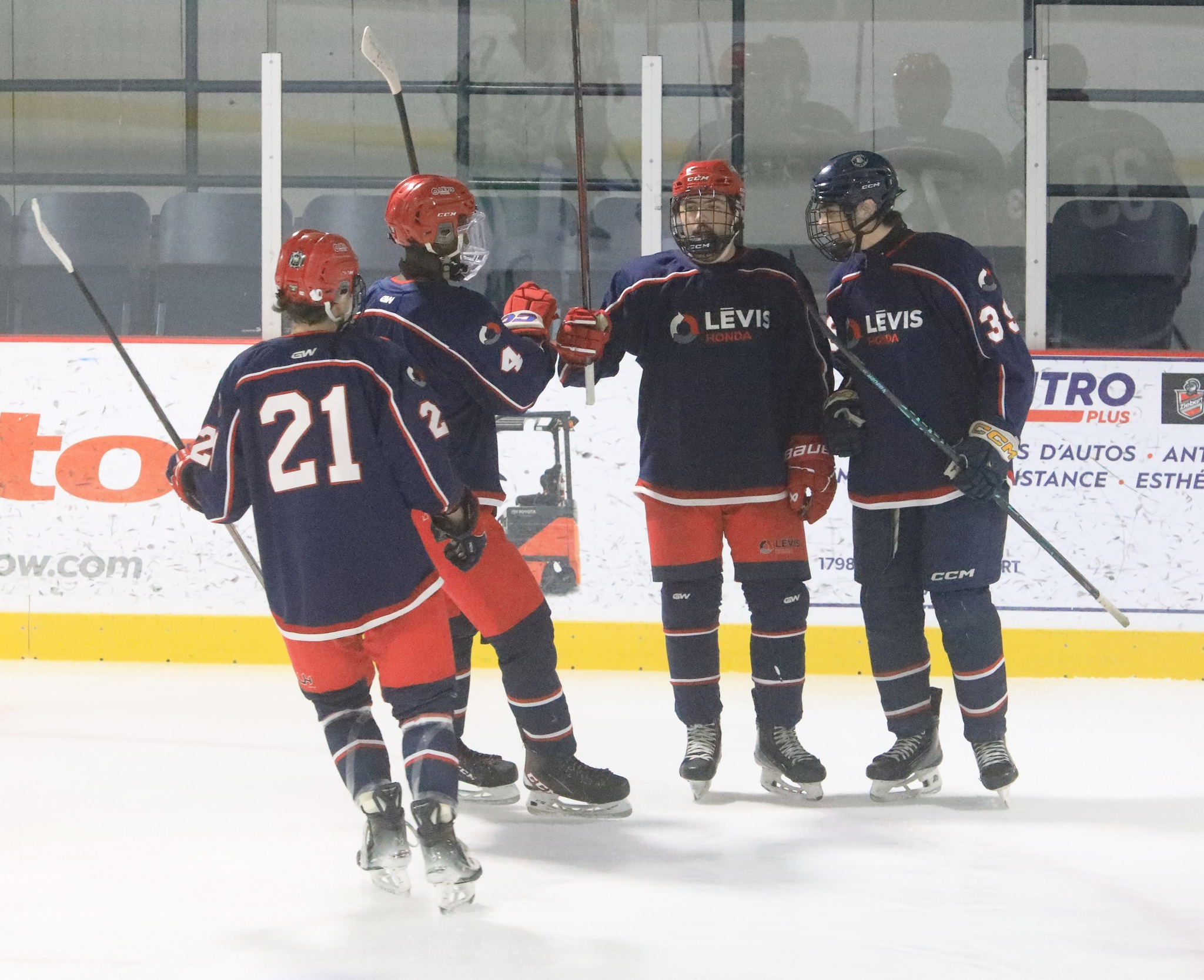 Lévis en avance 2 à 0, Saint-Romuald à égalité 1 à 1