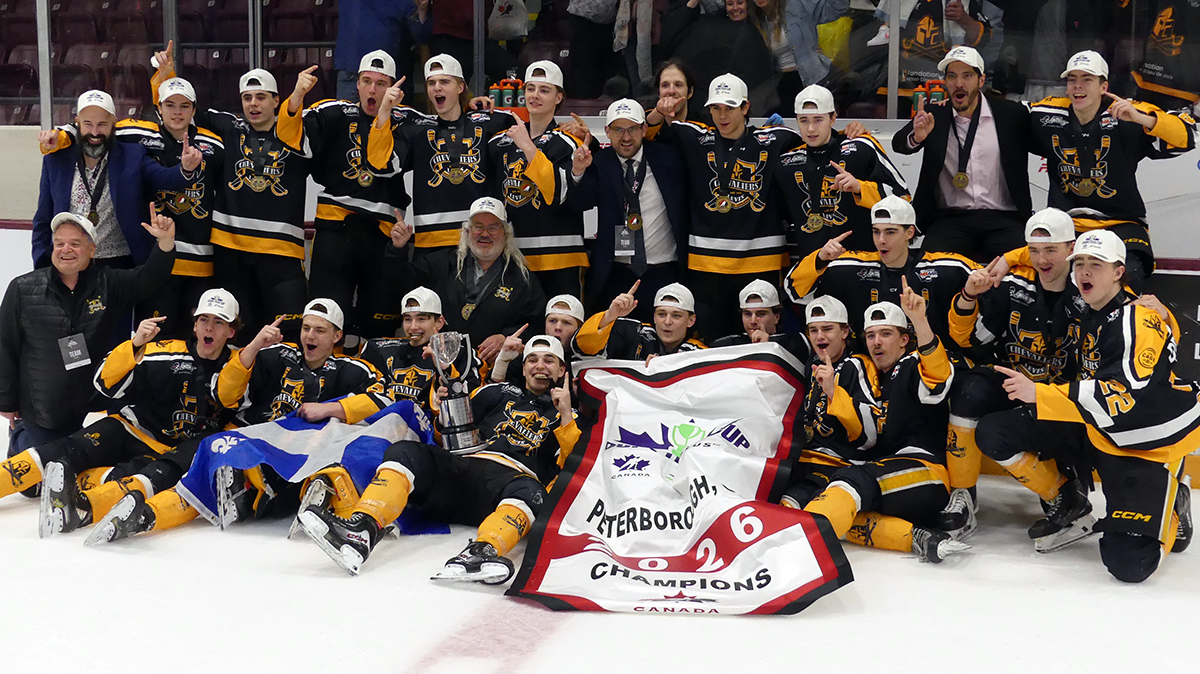 Les Chevaliers remportent la première Coupe Telus de leur histoire